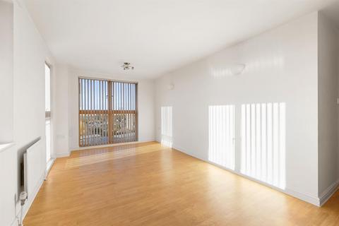 2 bedroom apartment for sale, Kilby Road, Stevenage, Hertfordshire SG1 2LU