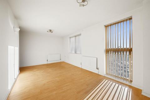 2 bedroom apartment for sale, Kilby Road, Stevenage, Hertfordshire SG1 2LU