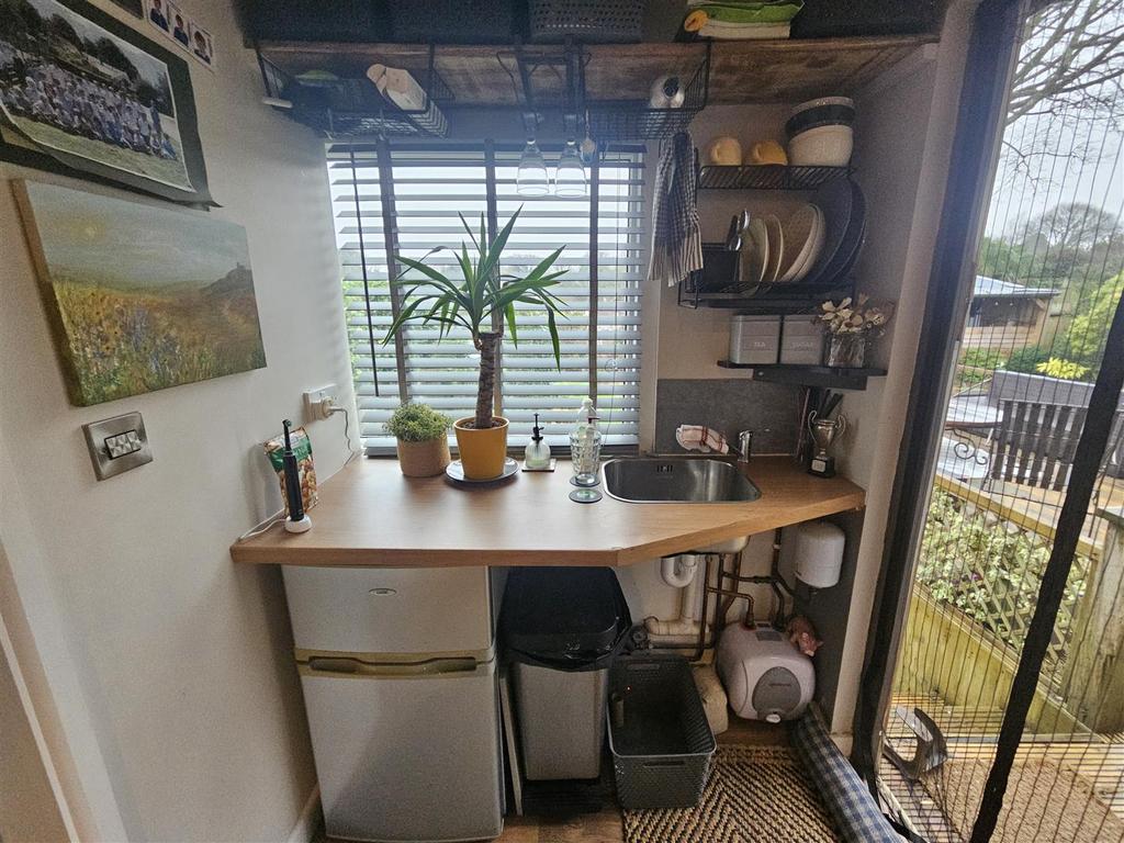 Former Garage Sink area.jpg