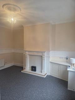 2 bedroom terraced house to rent, 38 Highfield Road