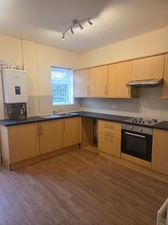 2 bedroom terraced house to rent, 38 Highfield Road