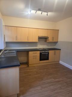 2 bedroom terraced house to rent, 38 Highfield Road