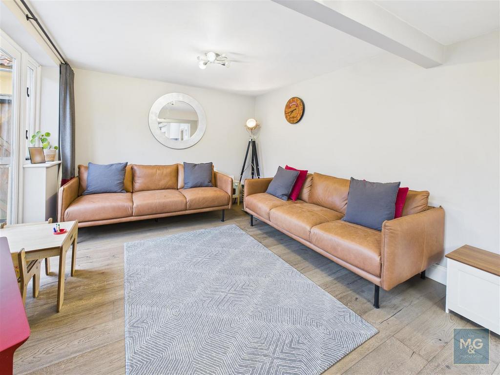 Kitchen/living area