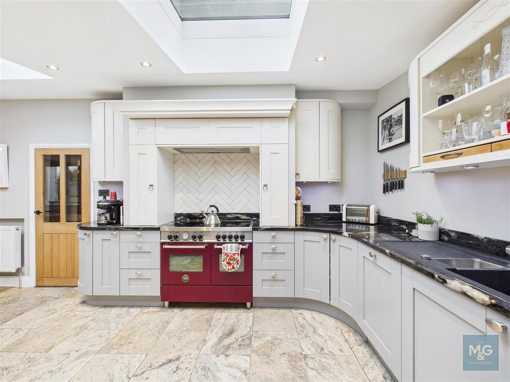 Kitchen/living area