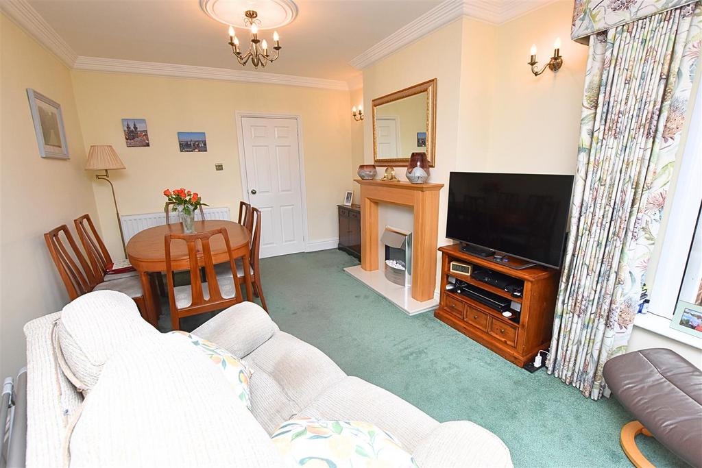 Rear sitting/dining room