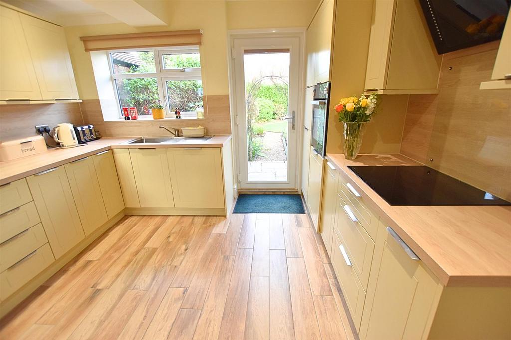 Kitchen diner