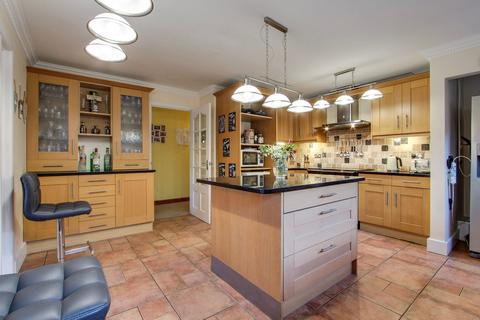 5 bedroom detached bungalow for sale, Lebanon Drive, Wisbech, PE13