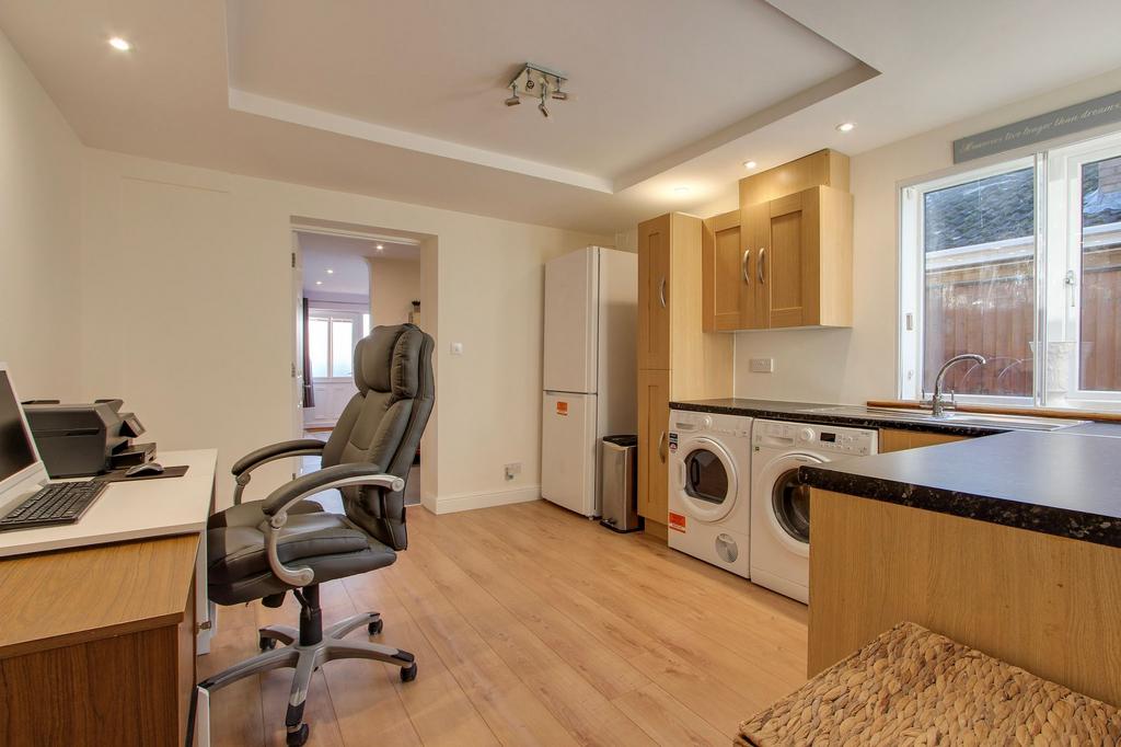 Annexe Kitchen/Utility Room
