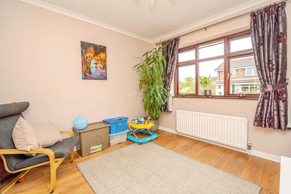 Sitting Room/Bed 4