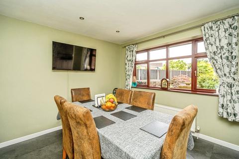 4 bedroom semi-detached house for sale, Woodhouse Lane, Telford TF4