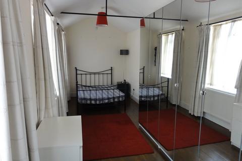 2 bedroom house to rent, Tenby Street, Birmingham, B1