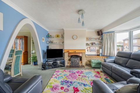 undefined, Broomfield Avenue, Telscombe Cliffs, BN10 7AJ