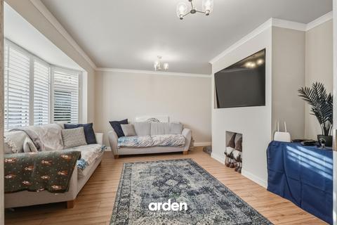 4 bedroom detached house for sale, Yvonne Road, Redditch, B97