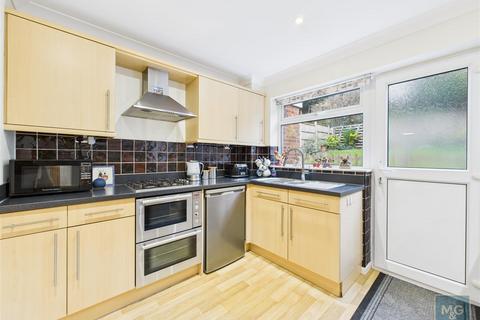 3 bedroom semi-detached house for sale, Maltward Avenue, Bury St. Edmunds IP33