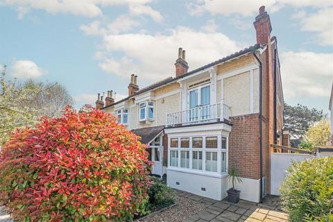4 bedroom house for sale, King Edwards Grove, Teddington TW11