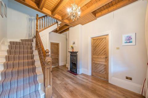 4 bedroom house for sale, King Edwards Grove, Teddington TW11