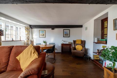 3 bedroom cottage for sale, West Street, Kettering NN14