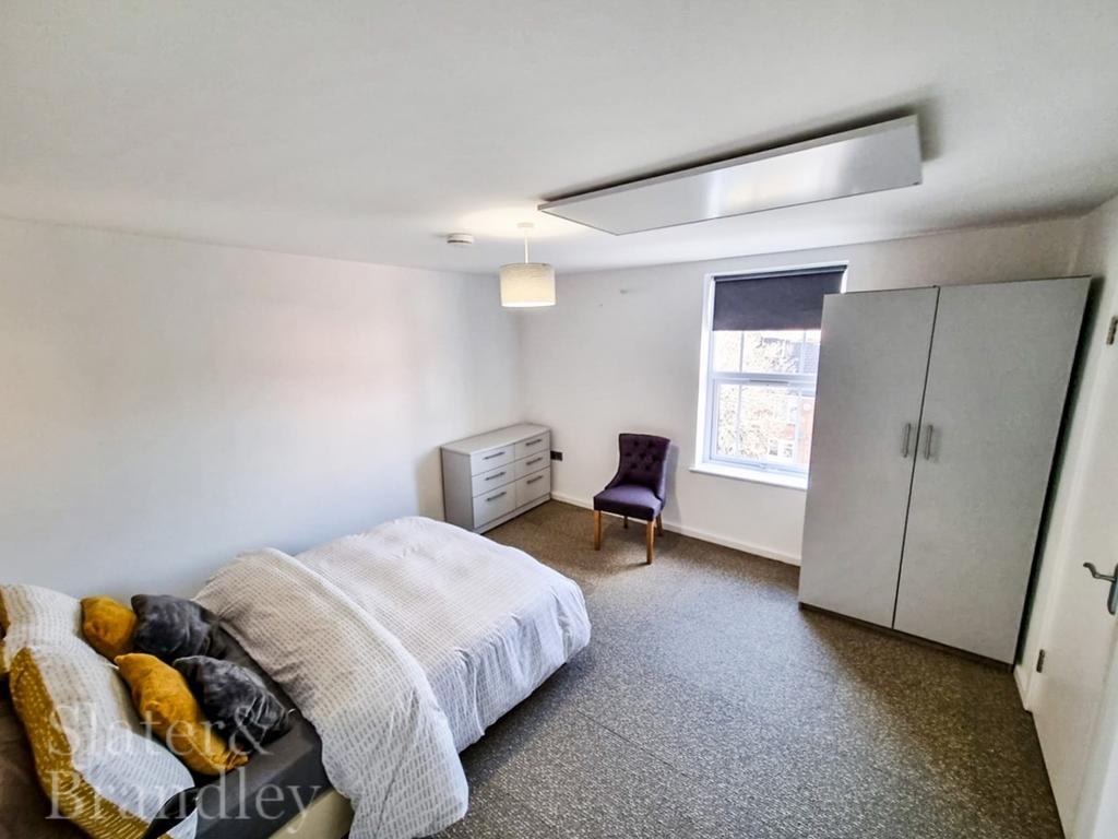 Bedroom Pic 5 A