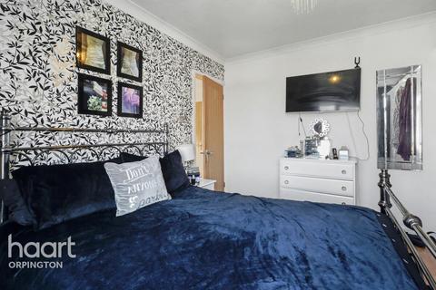 2 bedroom maisonette for sale, Bromhedge, LONDON