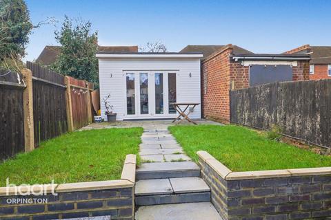 2 bedroom maisonette for sale, Bromhedge, LONDON
