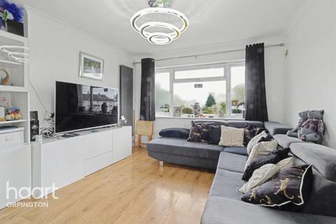 undefined, Bromhedge, LONDON