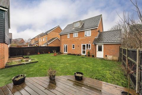 5 bedroom detached house for sale, Rose Avenue, Costessey