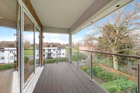 undefined, Beechwood Avenue, London, N3