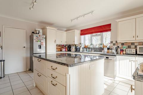 5 bedroom detached house for sale, Happisburgh Road, North Walsham