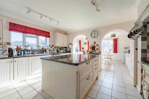 5 bedroom detached house for sale, Happisburgh Road, North Walsham