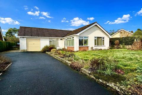 3 bedroom detached bungalow for sale - Haymeadow Lane, Hereford HR4