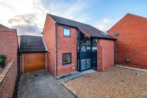 undefined, Pyxe Court, Milton Keynes MK7