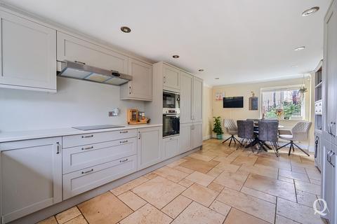 5 bedroom detached house for sale, Stockers Hill Road, Rodmersham, Sittingbourne, Kent, ME9