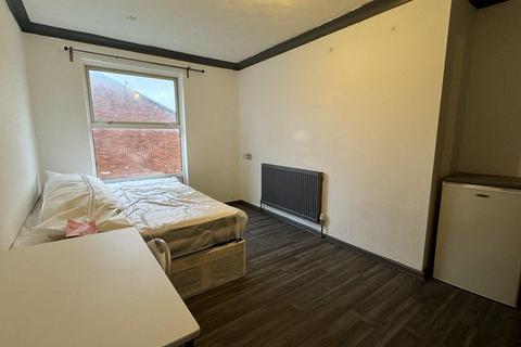 5 bedroom terraced house to rent, Smock Walk, Croydon