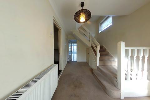 undefined, Ivinghoe Road, Bushey WD23