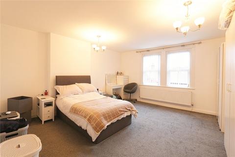 2 bedroom terraced house to rent, King Street, Greater Manchester SK16