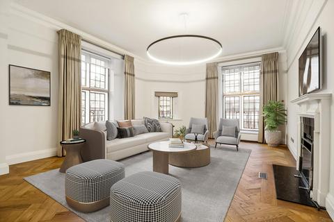 4 bedroom flat to rent, Wyndham House, Sloane Square, London, SW1W
