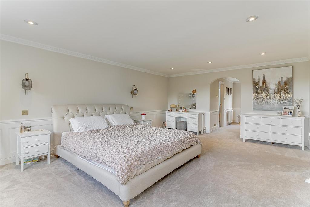 Master Bedroom - A.jpg