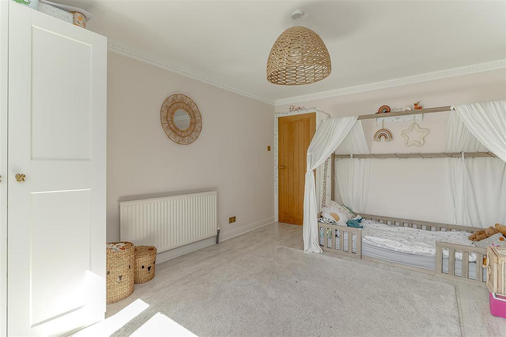 Bedroom 4 - B.jpg