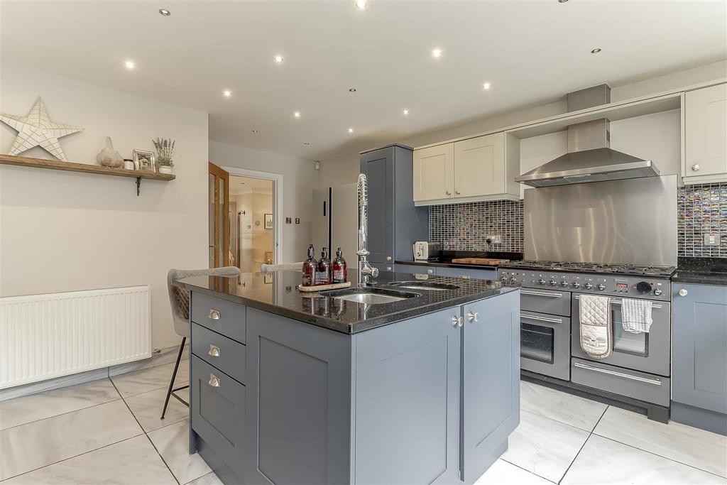 Breakfast Kitchen - C.jpg