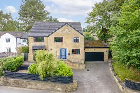 4 bedroom detached house for sale - Leeds Road, Bramhope, Leeds