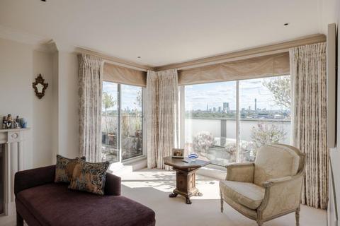 4 bedroom apartment for sale, Danes Court, St. Edmunds Terrace, London, NW8