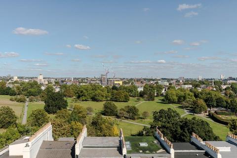 4 bedroom apartment for sale, Danes Court, St. Edmunds Terrace, London, NW8