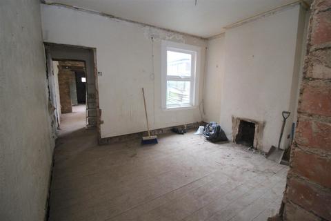 3 bedroom terraced house for sale, Gladstone Road, Birmingham B26