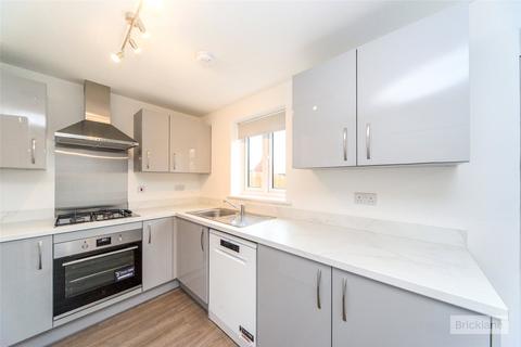 4 bedroom semi-detached house to rent, Barber Gardens, Stone Cross, Pevensey, BN24