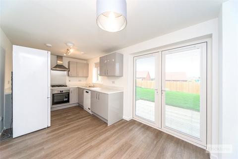 4 bedroom semi-detached house to rent, Barber Gardens, Stone Cross, Pevensey, BN24