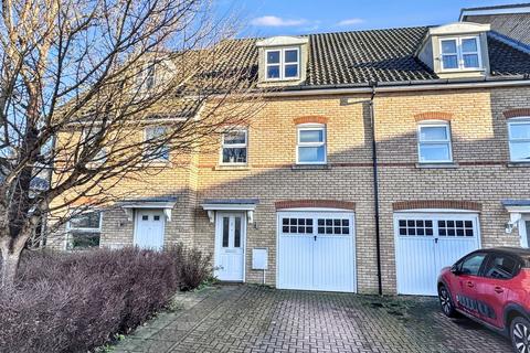 3 bedroom terraced house for sale, Dobede Way, Soham