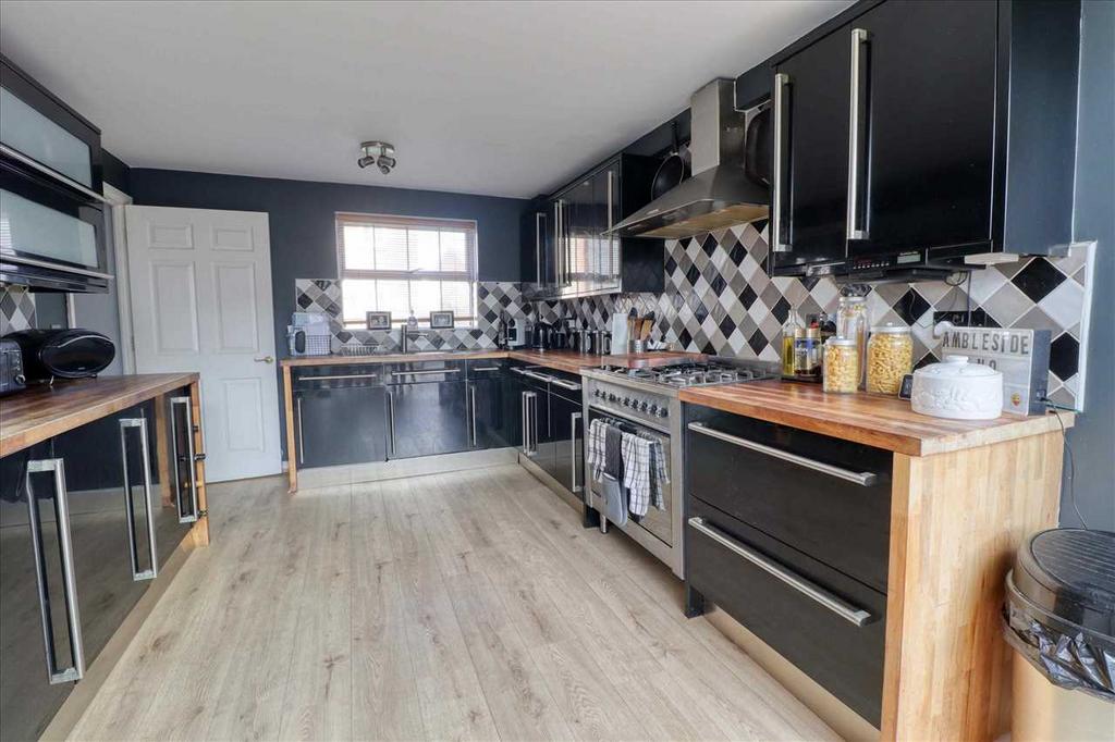 Kitchen/Breakfast