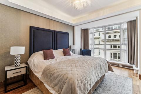 3 bedroom flat to rent, Barrie House, Lancaster Gate, London, W2.