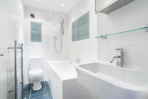 2 bedroom flat to rent, Canfield Gardens, South Hampstead NW6
