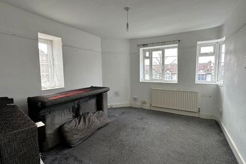 undefined, 18 Warwick Gardens, London Road, Thornton Heath, Surrey, CR7 7NA